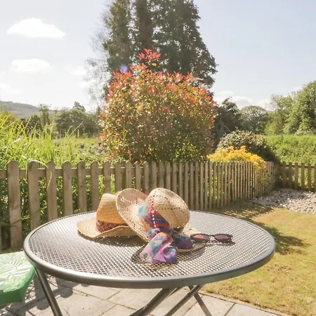 7 Railway * Ulverston